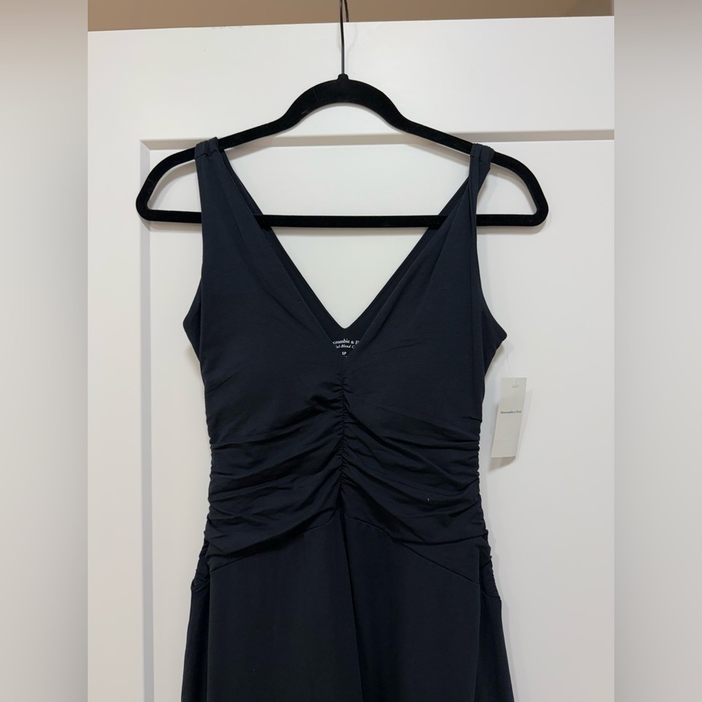 Abercrombie & Fitch Women's Bra-Free Ruched Knit Midi Dress Size Small Petite - Picture 3 of 10